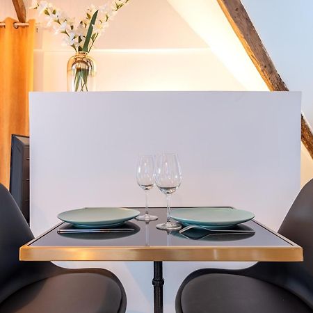 Centre-Ville Le Nid D'Amour Jacuzzi Appartement รูออง ภายนอก รูปภาพ